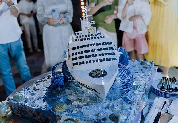 Открывая двери в мечту: 18-летие легендарного отеля