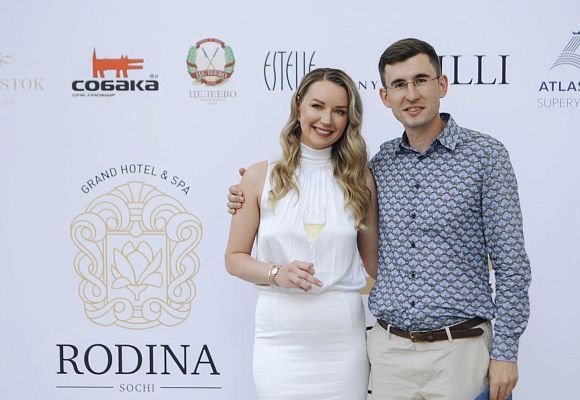 Открывая двери в мечту: 18-летие легендарного отеля