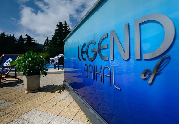 Яркое открытие пул-бара Legend of Baikal